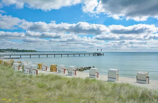 Seebrücke Haffkrug vom Strand